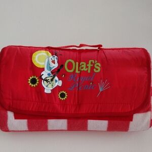 Olaf's Royal Picnic Blanket. NWOT